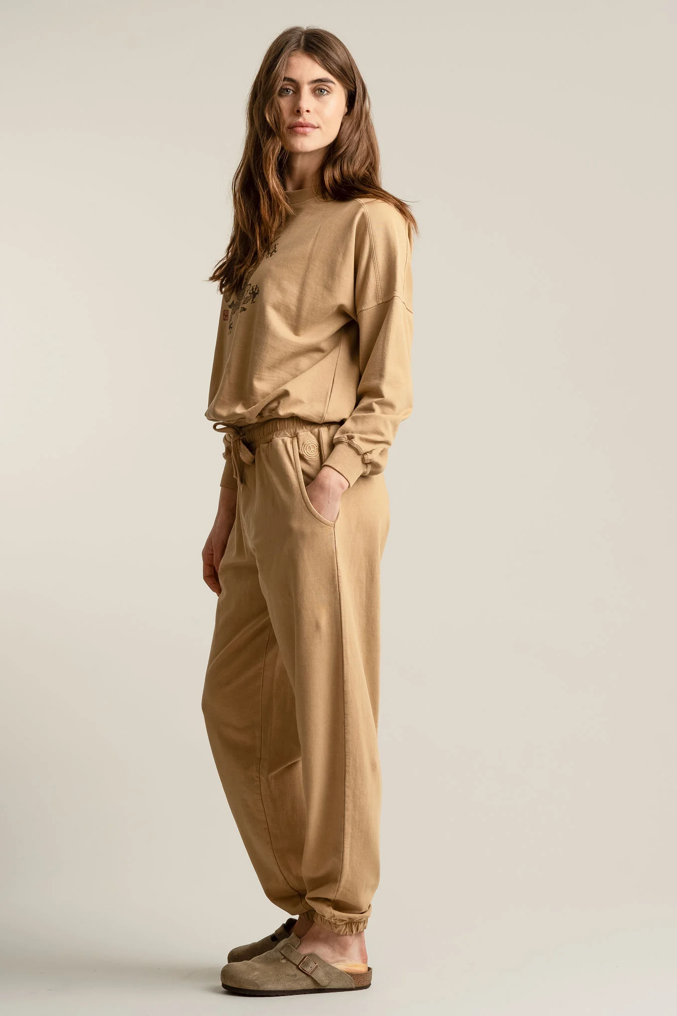 EVIE Organic Cotton Jogger - Croissant - Image 3