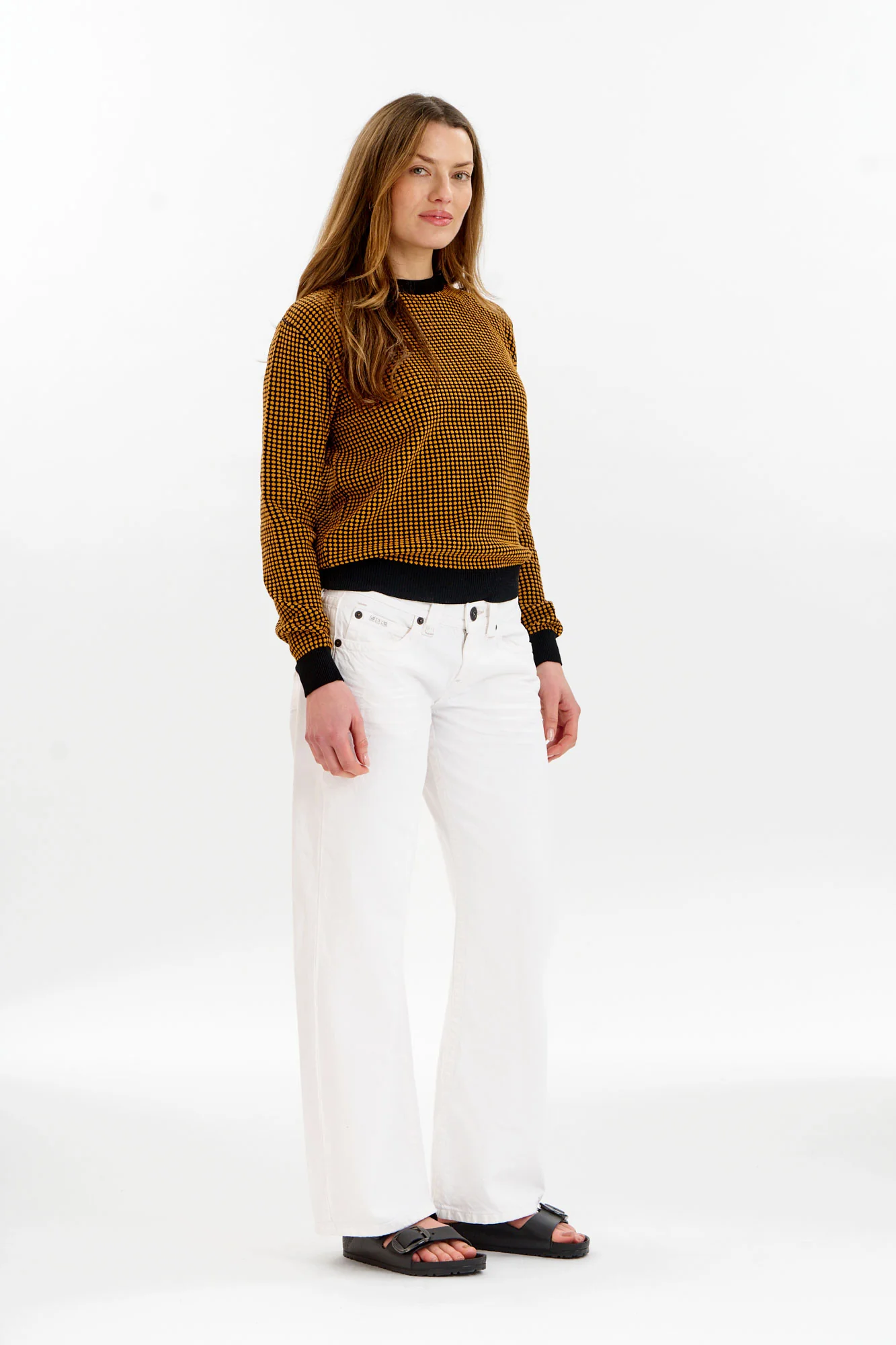 HANA Organic Cotton Jumper - Black & Mustard - Image 4