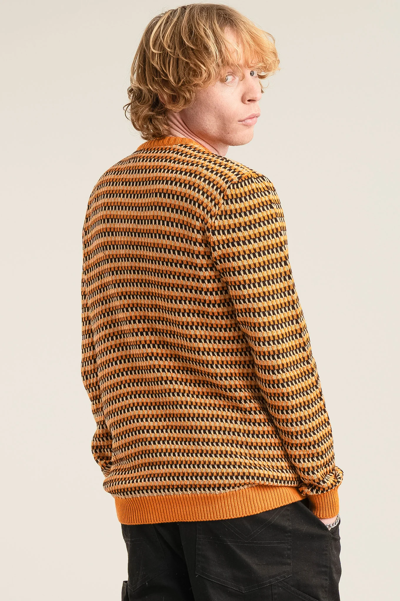 KAI - Organic Cotton Jumper Black & Gold - Image 2