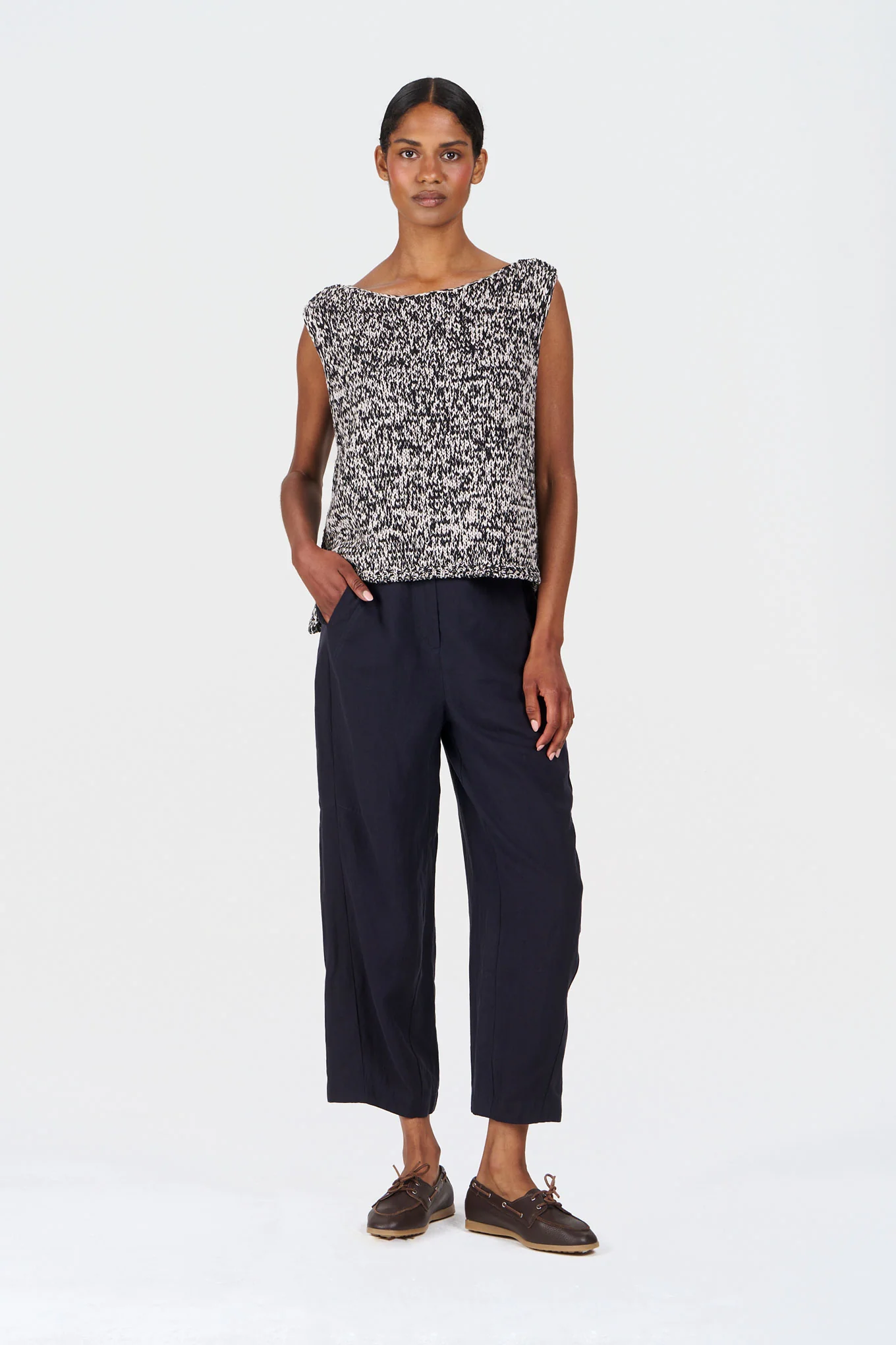 KALA Organic Cotton Blend Vest - Black & White - Image 4