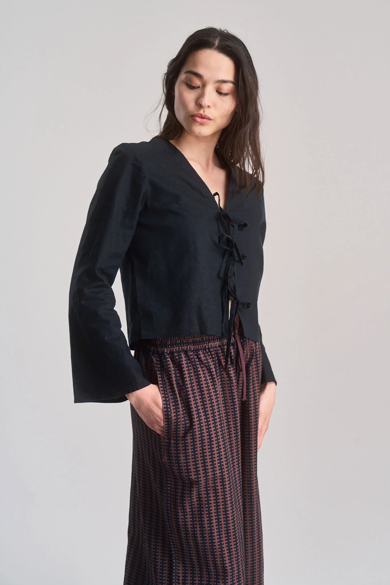 SAVANNAH - Organic Linen Cotton Tie Top - Black