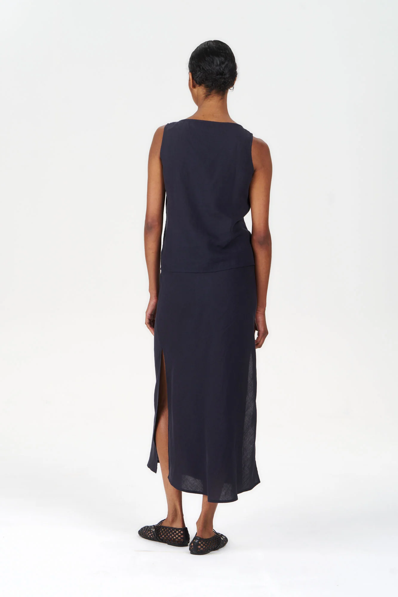 ZIZI Tencel Linen Top - Navy - Image 5